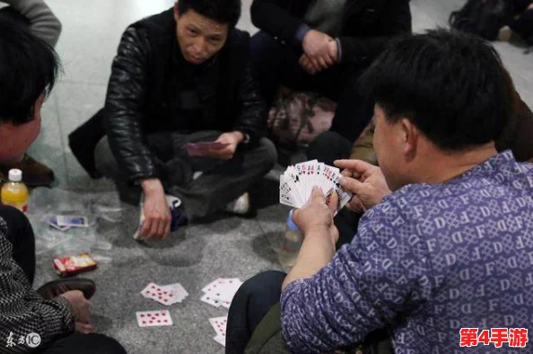 一女子打扑克一直叫，竟引发全场热议，网友纷纷围观评论！