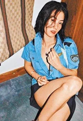 张柏芝54张无删码照在哪里？如何找到这些珍贵的照片？