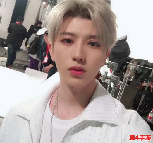 男生将坤坤申请女生的定眼EP，网友：这是什么神操作？难道是要挑战性别界限吗？真是让人意想不到！