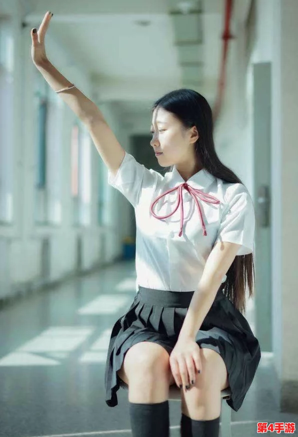 美女校花张开腿让我视频，展现青春活力与美丽的瞬间，引发观众对校园生活的无限遐想与回忆