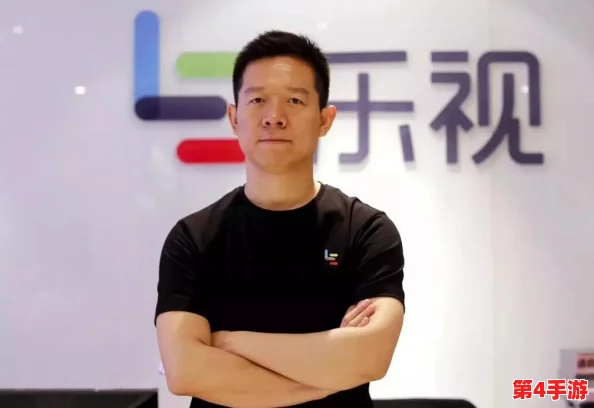 许家印玩白册册戴，网友评论：这是什么新潮流？难道是时尚界的新宠儿吗？真想看看效果如何！