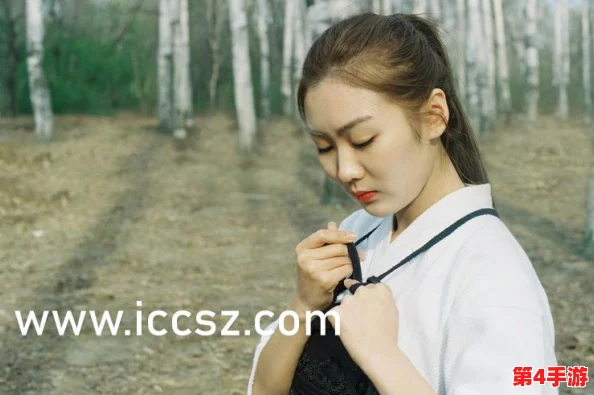 白丝校花 扒开美腿甜美游戏：玩家称赞画风精美，玩法新颖，体验极佳，让人欲罢不能！