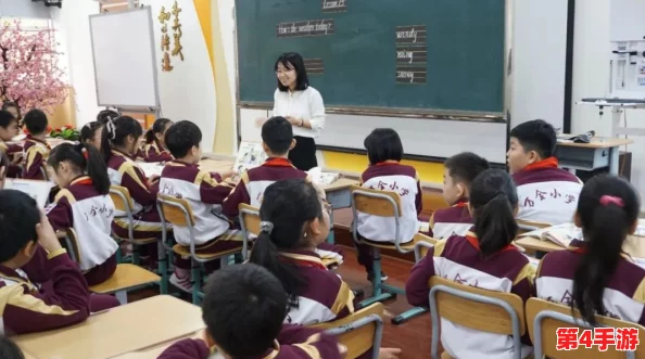 老师露出 让学生玩，教育不仅是知识传授，更是激发学生的创造力和想象力