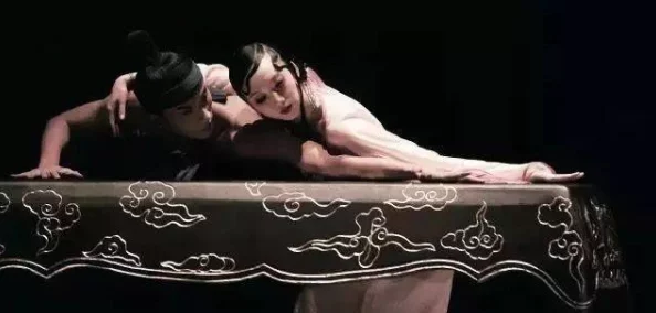 艳妇荒婬史K8：深入理解其背后的文化与社会影响，揭示人性复杂的一面