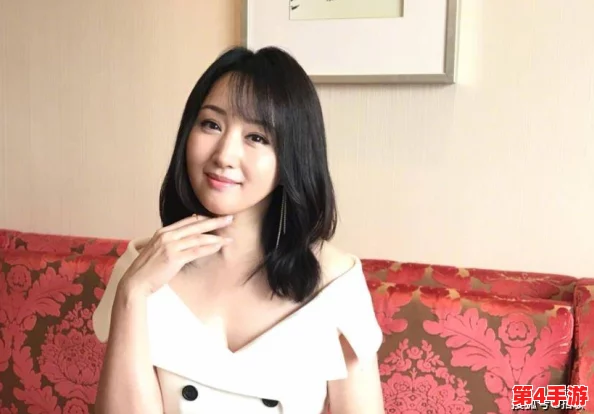 杨钰莹大战三个黑人，网友评论：这场对决真是让人期待，不知道她能否赢得胜利！