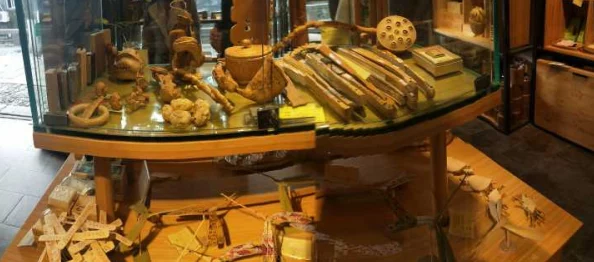 探索时光杂货店：精选哪些怀旧与奇幻物品，让记忆与时间共舞？