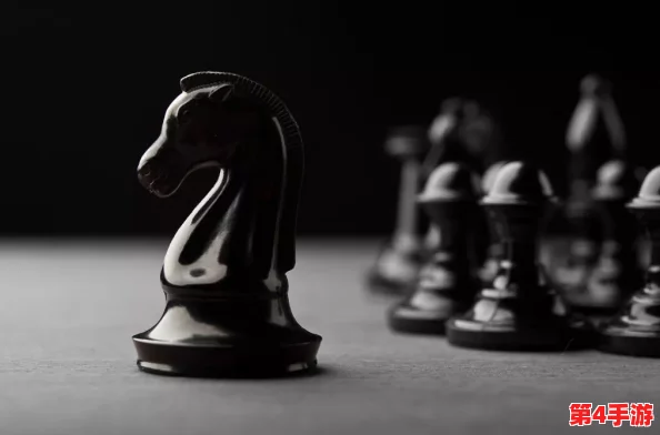 楚晚宁张腿放棋子磨角，赛场上展现出超凡的战略思维与冷静应对能力，引发观众热议