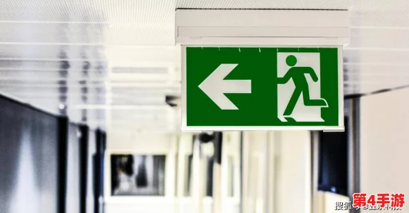 地铁紧急逃生绿门具体位置指南：快速定位安全出口，确保紧急情况下迅速撤离