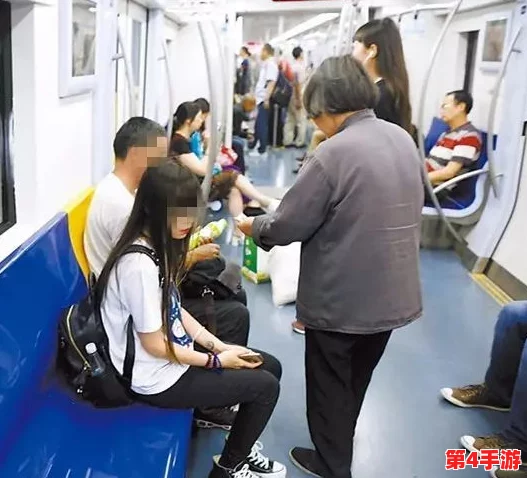 开火车女孩哭的撕心裂肺，因事故失去亲人引发社会广泛关注与讨论