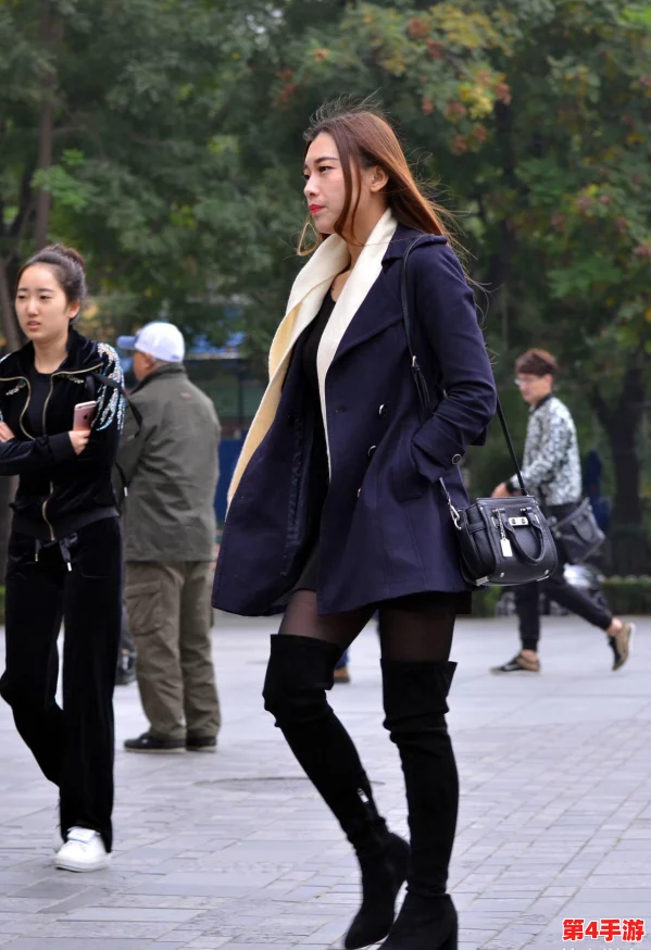 丝袜黑色高跟鞋国产区第一网友热评：穿上瞬间提升气质，走路都自信满满的绝佳选择！