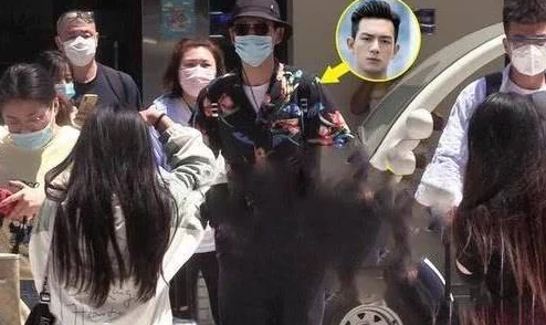 男生将坤坤赛季女生的定眼视频引发热议,网友们纷纷表达对这一现象的看法与反思 男生将坤坤赛季女生的定眼视频引发热议,网友们纷纷表达对这一现象的看法与反思