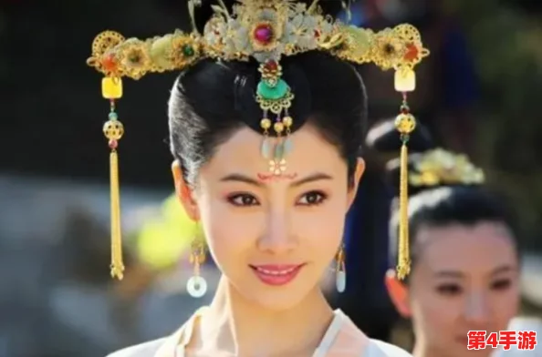 小贵妃1v2：在权谋与爱情交织中，如何理解她的选择与命运？