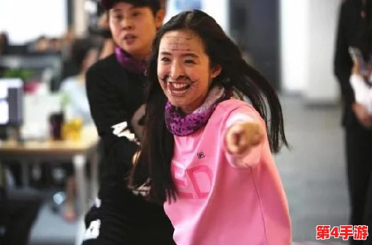 黑色臭袜子堵塞嘴巴封上胶带,这种极端行为反映了人们在压力下的无奈与绝望,值得我们深思 黑色臭袜子堵塞嘴巴封上胶带,这种极端行为反映了人们在压力下的无奈与绝望,值得我们深思