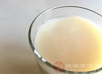 姜汁撞奶骨科m8n7：新研究揭示其对骨骼健康的潜在益处与应用前景