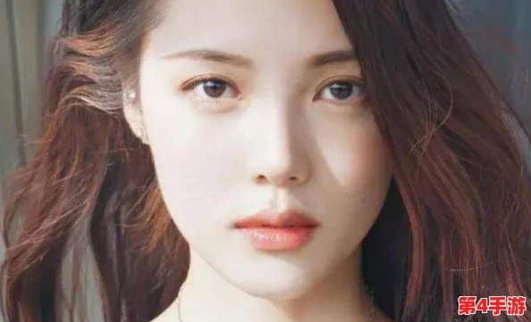 芙宁娜裸妆：打造自然清新妆容的秘诀与技巧，展现真实自我的美丽风采