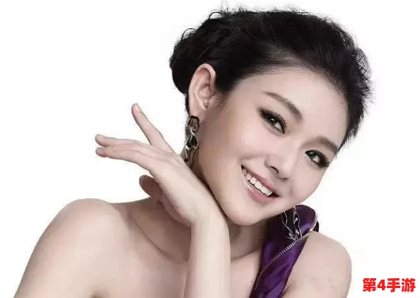 丰满的乳房伦理细节：探讨社会文化对女性身体形象的影响与个人自我认同之间的复杂关系