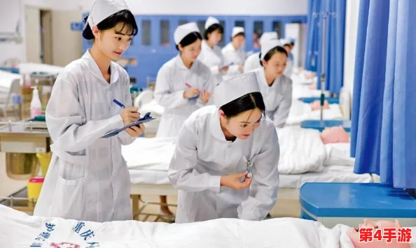 护士的小嫩嫩好紧好爽,带你走进护理行业的真实生活与挑战,感受她们在工作中展现出的坚韧与温暖 护士的小嫩嫩好紧好爽,带你走进护理行业的真实生活与挑战,感受她们在工作中展现出的坚韧与温暖