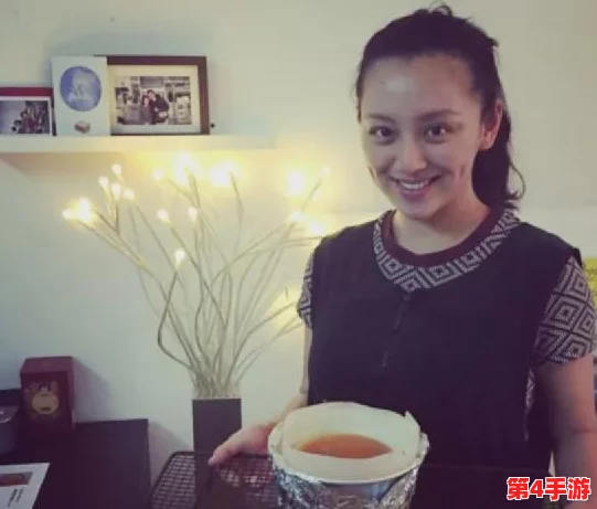 欧美黑人巨大XXX极品：知情人士透露，该片主演与导演私下关系曝光，引发行业内热议