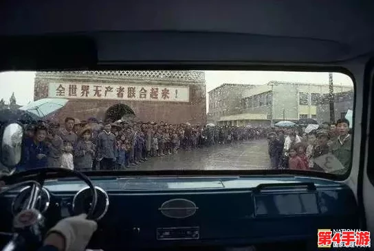 公交车掀开奶罩边躁狠狠躁,乘客惊愕目睹离奇事件引发热议与讨论 公交车掀开奶罩边躁狠狠躁,乘客惊愕目睹离奇事件引发热议与讨论