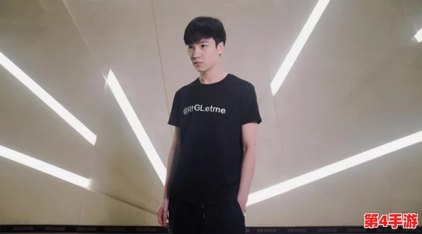 CF手游爆破新境界：解锁螃蟹步策略，数据中心战役助你瞬变战场主宰！