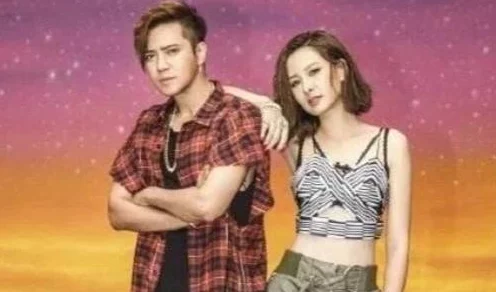 别舔了！知情人士透露，某男星被曝出多次偷吃，绯闻女友已经忍无可忍，准备爆料内幕详情