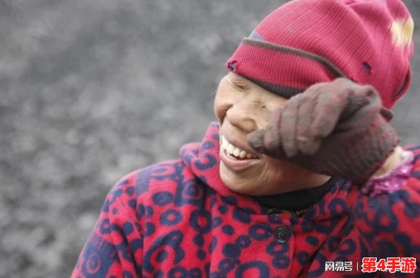 五十三岁大妈做皮肉生意，背后故事令人唏嘘，生活的无奈与选择让人深思不已