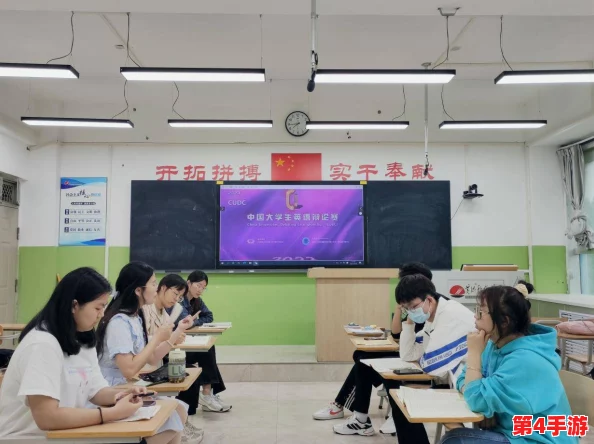 英语课代表哭着说不能再深了，班级氛围紧张引发同学们的共鸣与反思，教育方式亟待调整与改进