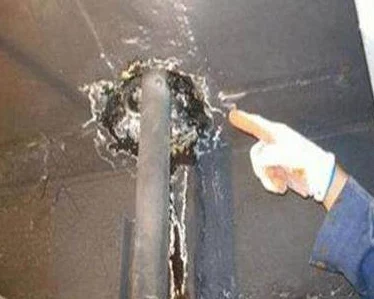 旱厕盗摄大屁股：揭示公共卫生设施中隐私侵犯现象的严重性与社会关注度提升的必要性