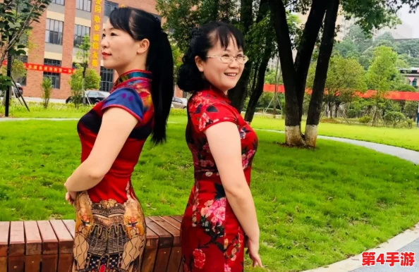 老师黑色双开真班主任丝旗袍的独特魅力与校园文化影响研究